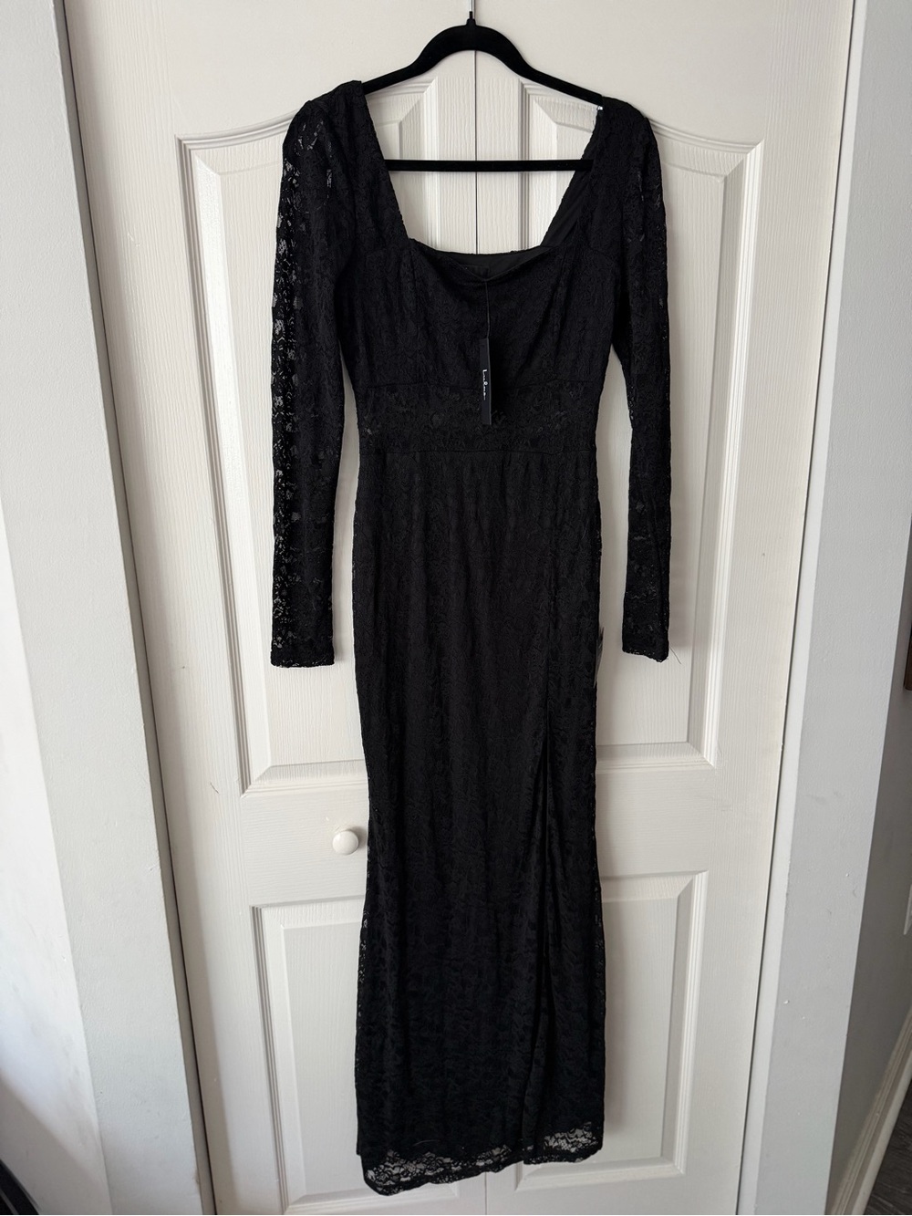 Lulu's Black Lace Long-Sleeve Maxi Dress with Thigh Slit - Picture 7 of 8